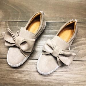 Buscemi Made in Italy Sparkle Bow Sneaker